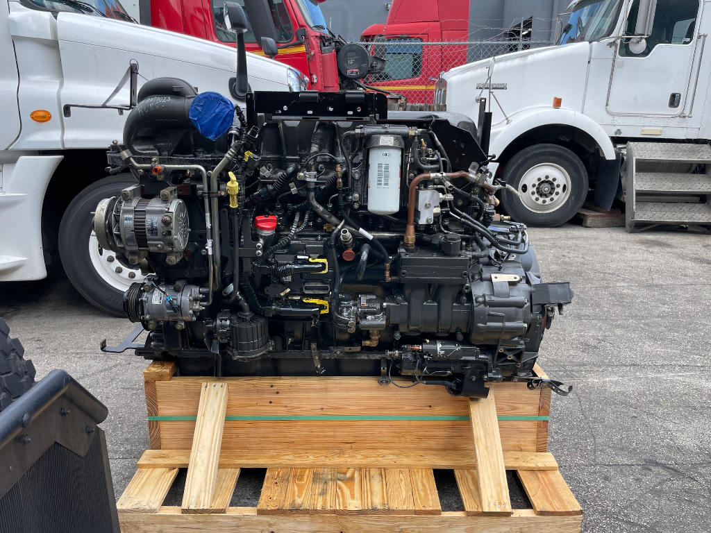 2-44.jpg 2011 PACCAR MX-13 ENGINE - Image 1