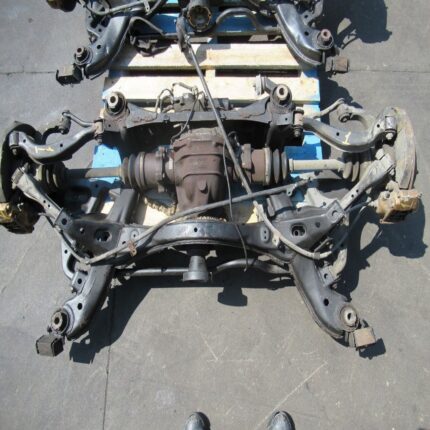 JDM Accessorie – Nissan Skyline R34 GTR Differential Skyline GTR Front Rear Subframes GTR Hubs