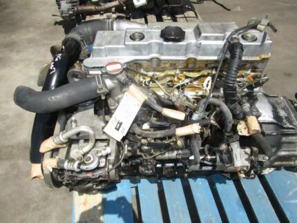 JDM 2000 Mitsubishi Canter 4M40 2.8L Diesel Engine 5 Speed Manual Transmission